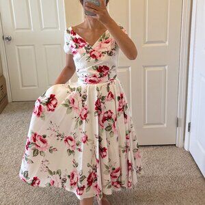 The Hourglass Swing Dress from The Pretty Dress Company - US2 & BNWT